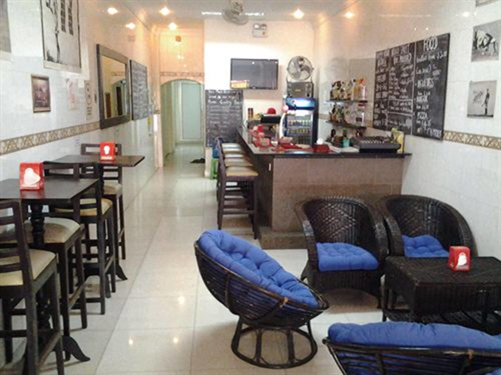 Riverside Backpackers Phnom Penh Zewnętrze zdjęcie