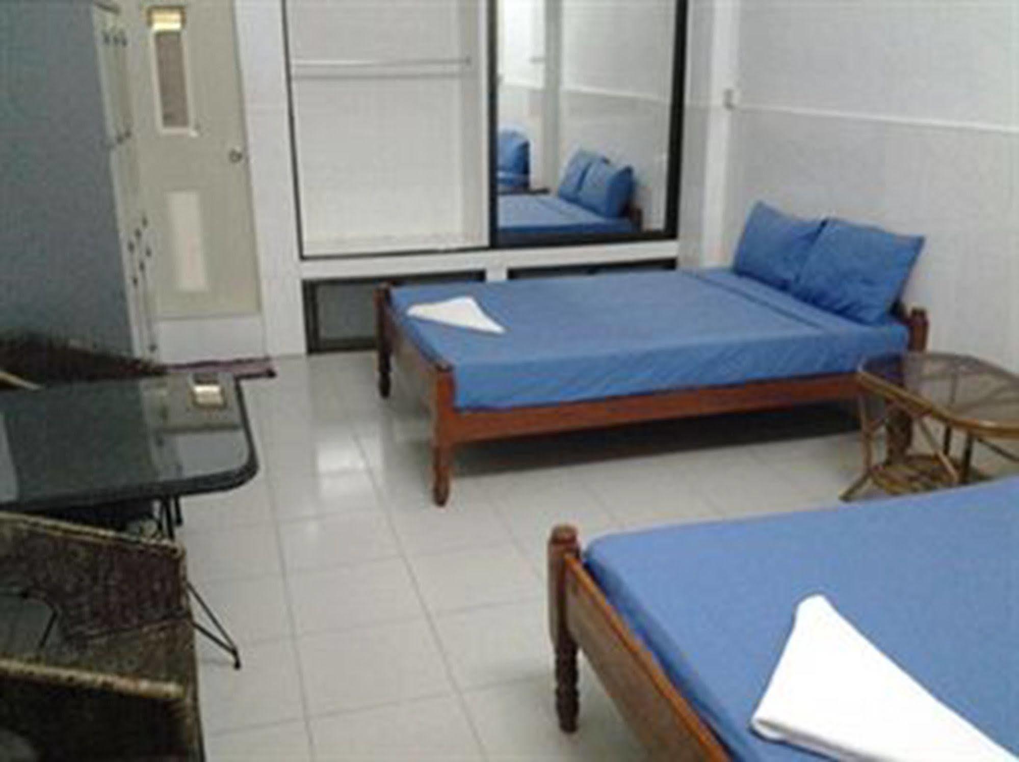 Riverside Backpackers Phnom Penh Zewnętrze zdjęcie